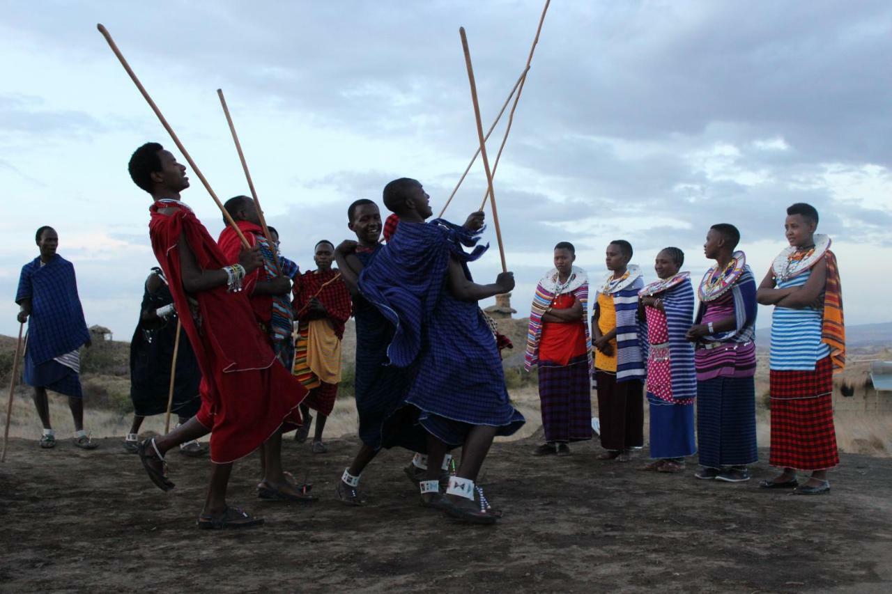 Original Maasai Lodge - Africa Amini Life Engare Nanyuki Екстер'єр фото